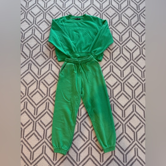 Zara Bright Green Cropped Crew Top and Jogger Set - Picture 3 of 11